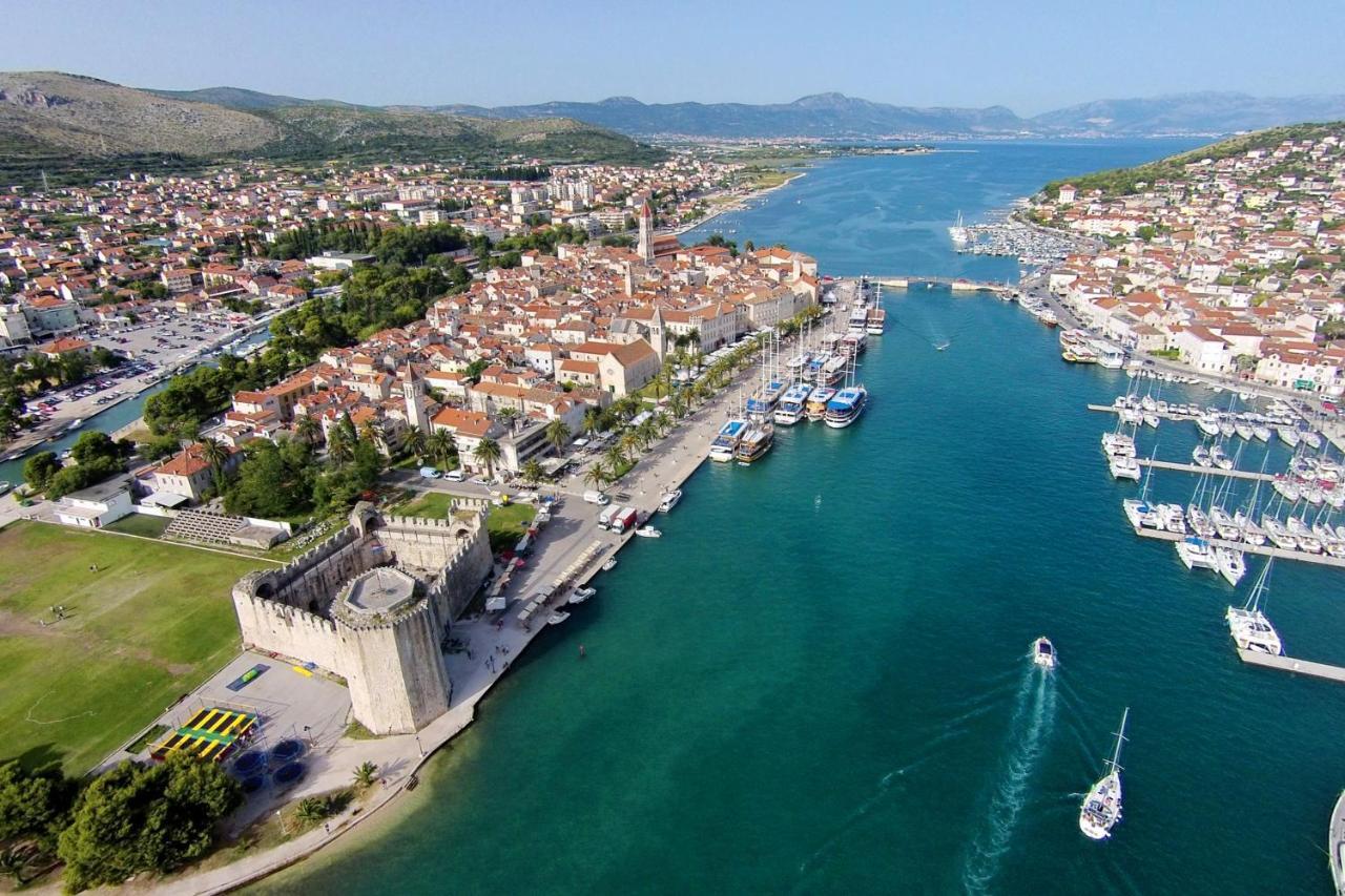 Apartments By The Sea Trogir - 11895 Luaran gambar