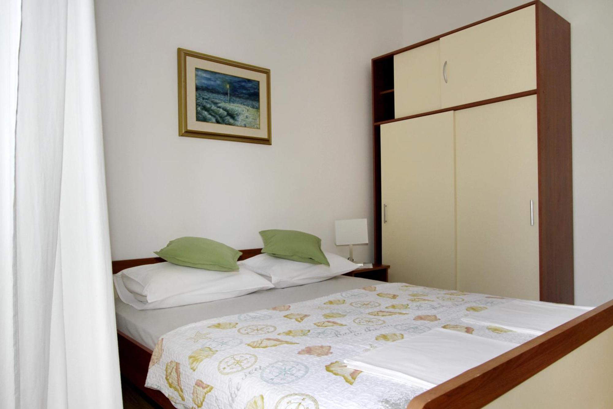 Apartments By The Sea Trogir - 11895 Bilik gambar